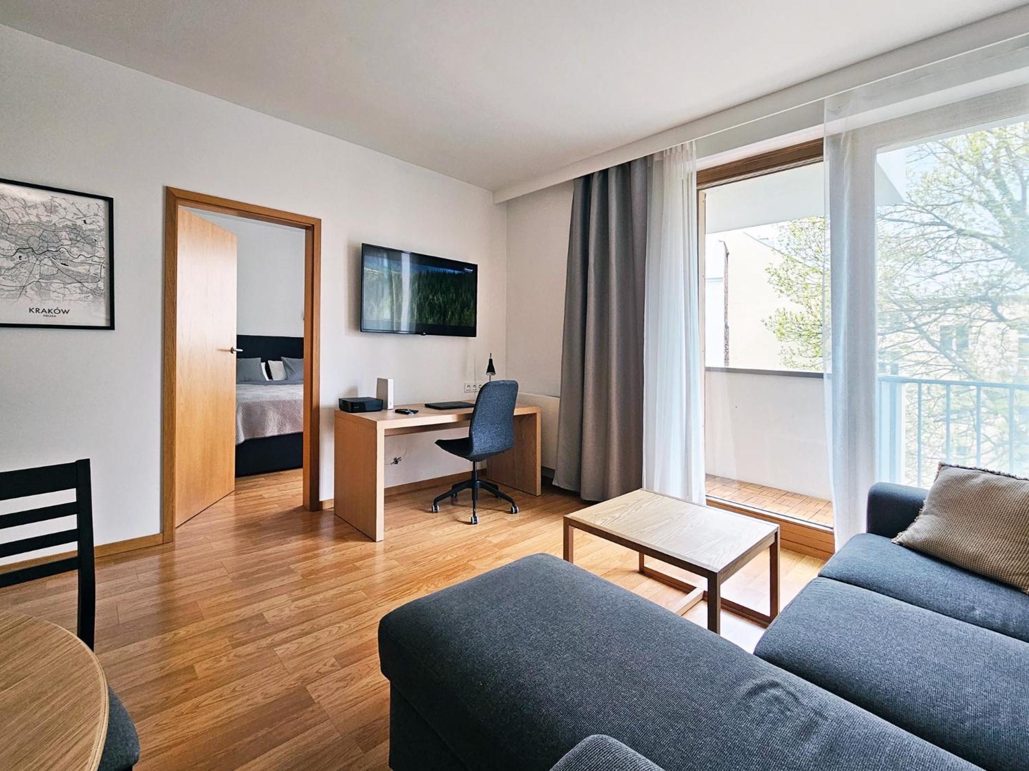 Old Town Plaza Apartment Краков Экстерьер фото